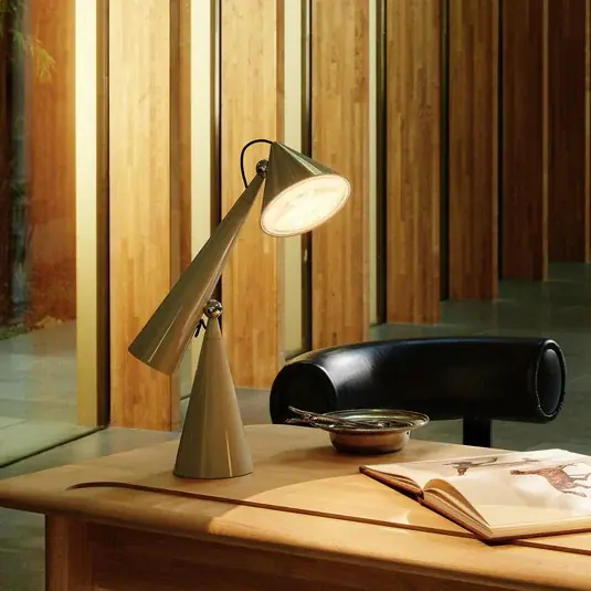 Biztonságos vásárlás Tom Dixon LED asztali lámpa Pose Task Light, arany színű, 41 cm