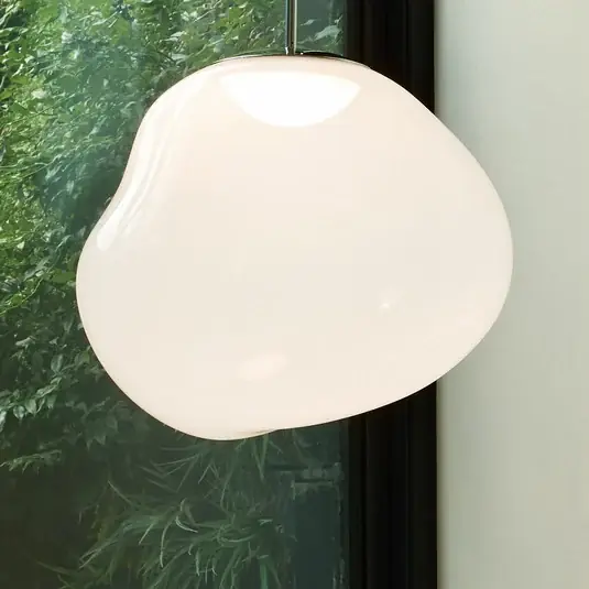 Tom Dixon LED lógó lámpa Melt, Ø 28 cm, opál/arany színű Korlátozott ajánlat