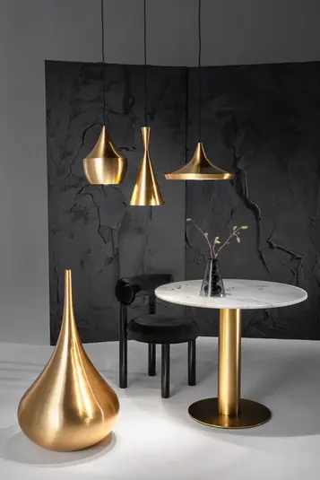Tom Dixon LED lógó lámpa Beat Wide, sárgaréz színű, Ø 36 cm Ajánlat