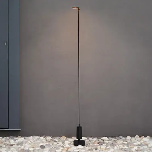 Gyors kiszállítás Luceplan LED ösvény lámpa Flia, 75 cm magas, fekete, műanyag