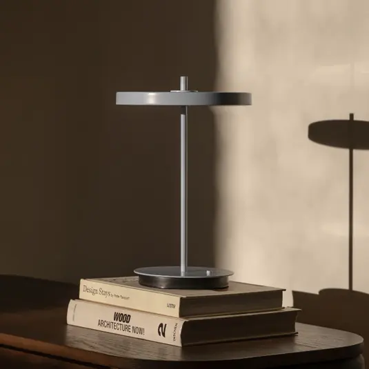UMAGE LED tölthető asztali világítás Asteria Move, világoskék, 31 cm Csak ma