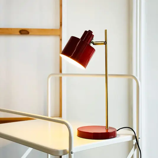 Rendeld meg most Dyberg Larsen Ocean asztali lámpa, sötétvörös, magasság 43 cm