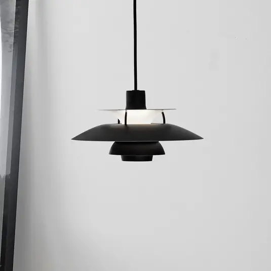 Louis Poulsen PH 5 300 lógó lámpa, egyszínű fekete, 30 cm Akció