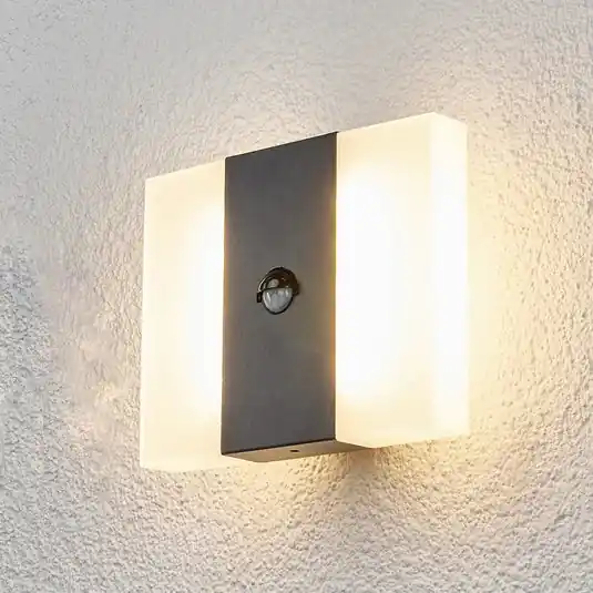 LED-érzékelős Kumi, grafit, IP44, kültéri fali lámpa Gyors kiszállítás