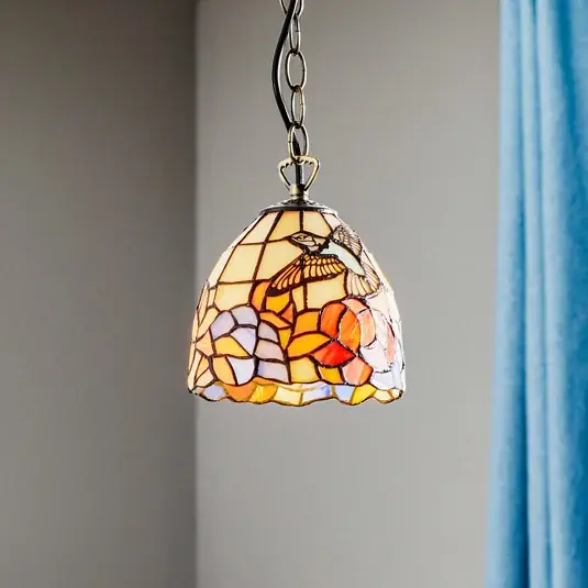 Legnépszerűbb Tiffany stílusú függőlámpa COLIBRI