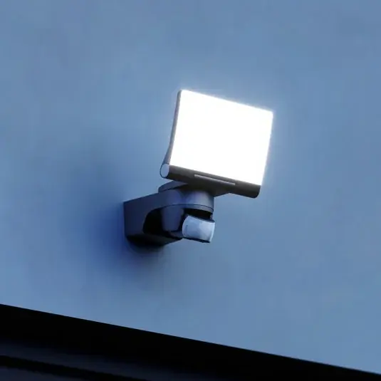 Legnépszerűbb STEINEL XLED Home 2 S érzékelős kültéri spotlámpa, fekete, IP44