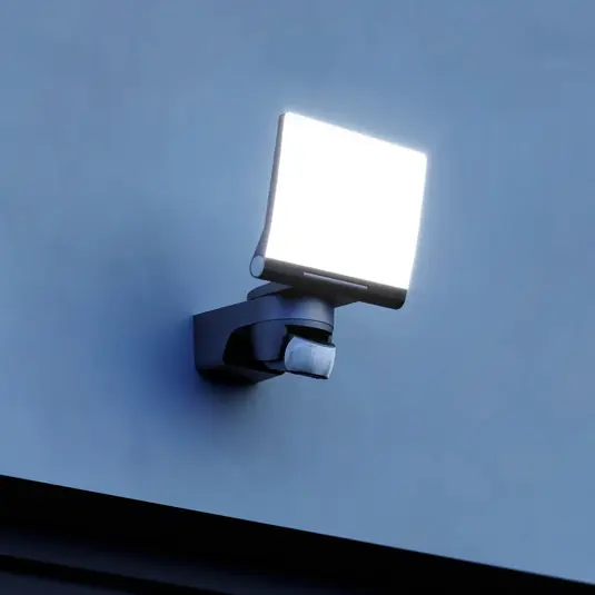 Olcsó STEINEL XLED Home 2 XL S érzékelős kültéri spotlámpa, fekete, IP44