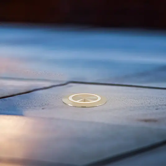 Vedd meg online BRUMBERG hibrid mini LED-beépíthető lámpa gyűrű alakú