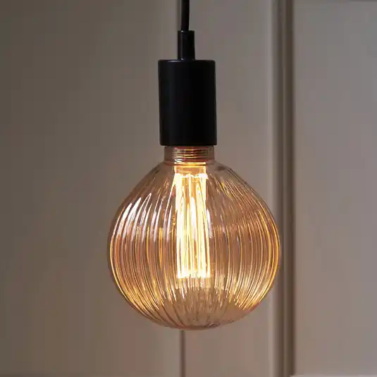 Azonnali szállítás LED gömb G125 NGC szalag E27 1W 1800K borostyán