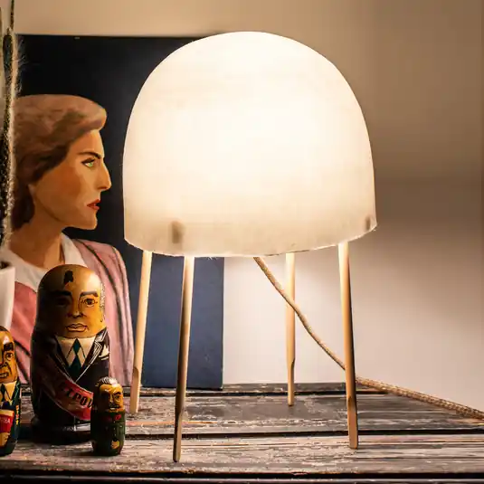 Foscarini Kurage asztali lámpa Washi papírból Kedvezményes ár