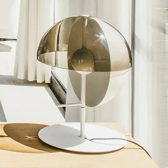 MARSET Theia M LED asztali lámpa Ø32cm fehér Exkluzív ajánlat