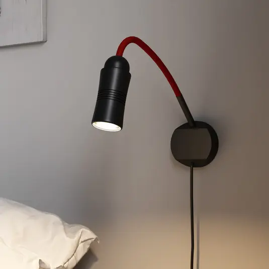 Szezonális akció Neo! Flex Hotel II LED falilámpa, fekete/piros