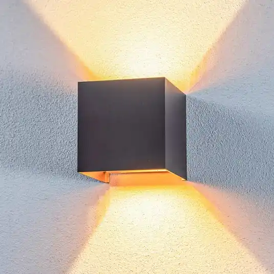 Biztonságos vásárlás Lindby Nivar LED kültéri falilámpa, szögletes, fekete/arany, 10 cm