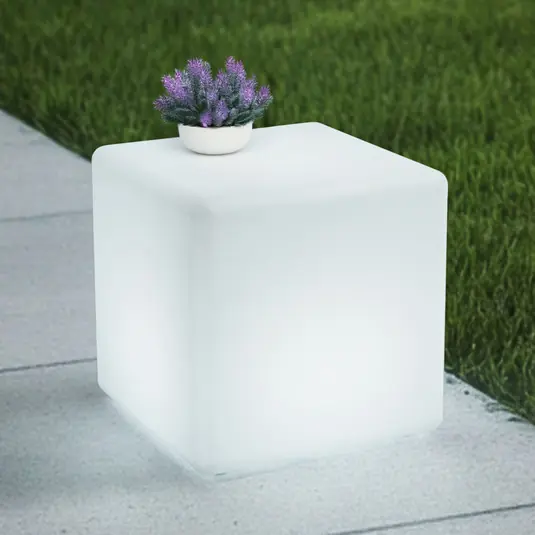 Azonnal elérhető Lindby Cubara akkumulátoros LED kültéri világítás, RGB, kocka, műanyag